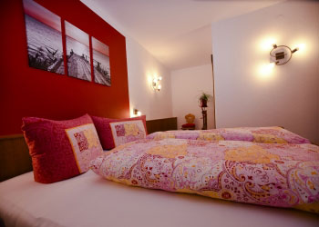 ferienhaus schmid apartment serfaus schlafzimmer